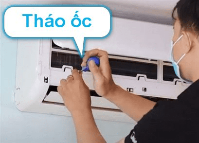 tháo ốc dàn lạnh điều hòa midea