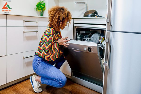 1. Hướng dẫn sử dụng máy rửa bát Bauer đúng chuẩn