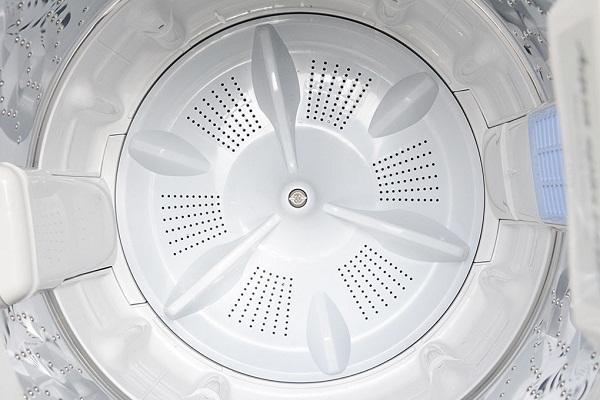 Lồng giặt Panasonic được làm bằng thép không gỉ