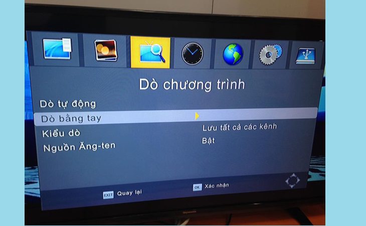 Chọn Menu > Chọn dò bằng tay hoặc dò kênh tự động. Chọn Menu > Chọn dò bằng tay hoặc dò kênh tự động.