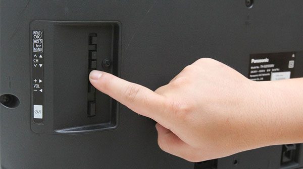 Cách mở/tắt tivi LG không cần điều khiển | Dùng tay, nút nguồn