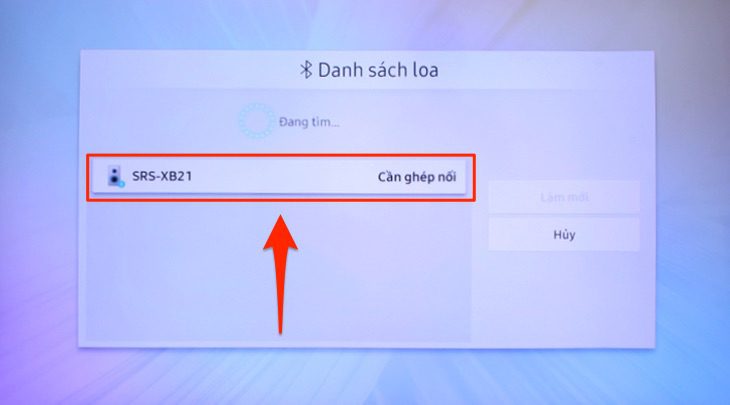 Cách kết nối với micro không dây với tivi Samsung