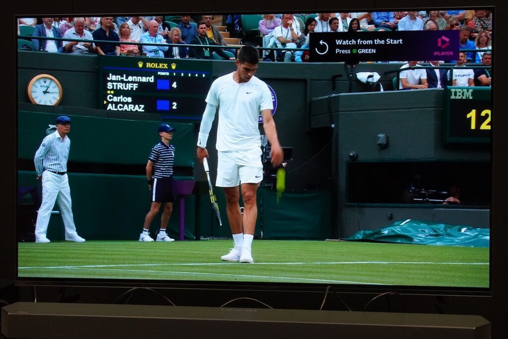 Sony A80J Nữ hoàng quần vợt