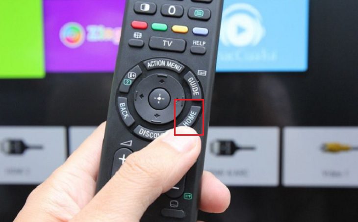 Nhấn nút Home trên tivi Sony để mở giao diện. Nhấn nút Home trên tivi Sony để mở giao diện.