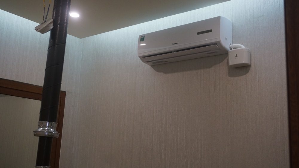 Lý do cần lắp đặt máy bơm thoát nước ngưng cho điều hòa