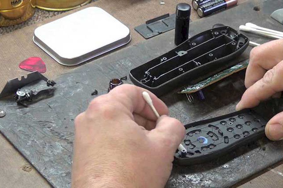 Điều hoà Đaikin không nhận điều khiển | Cách sửa đơn giản điều khiển điều hoà đaikin không nhận do bị rơi, va đập hay chịu lực mạnh