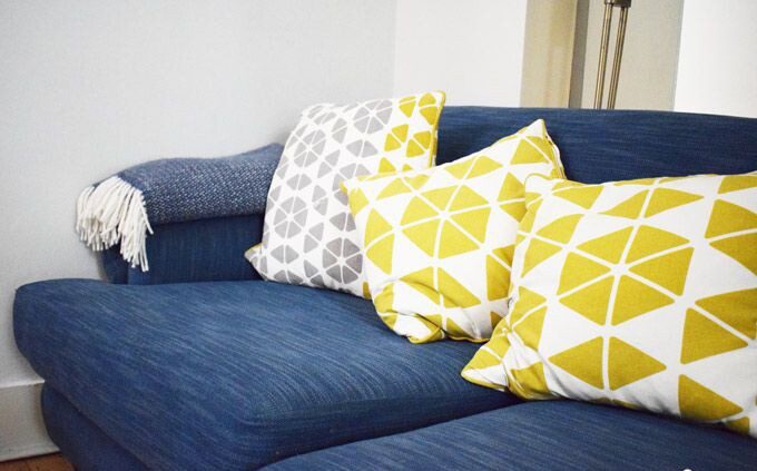 Khử mùi hôi trên ghế sofa