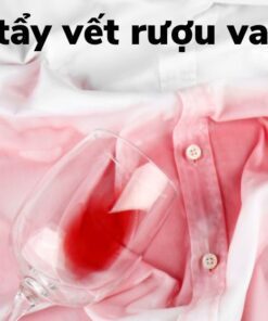 Cách tẩy vết rượu vang đỏ trên quần áo, thảm, ghế vải