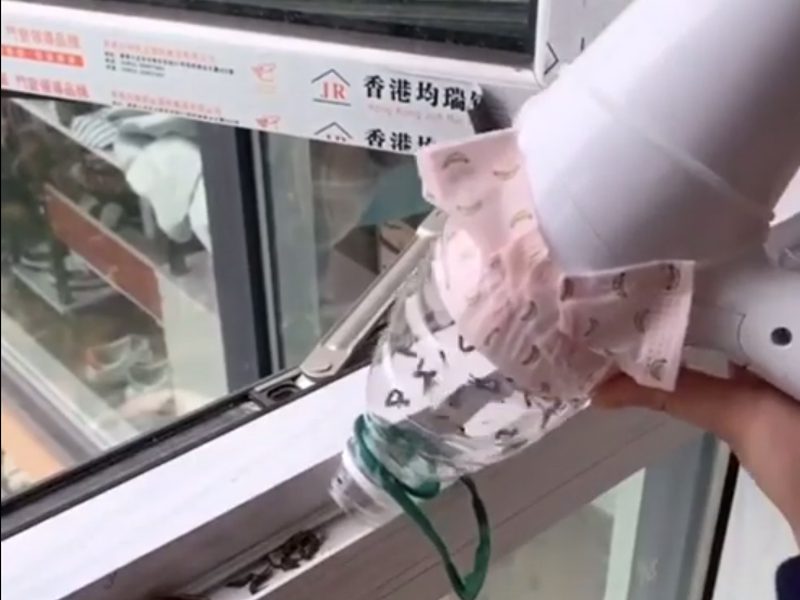 Làm sạch khe rãnh