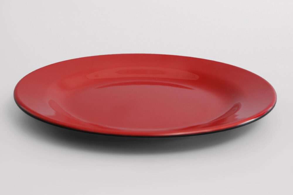 Vật dụng không nên cho vào lò vi sóng