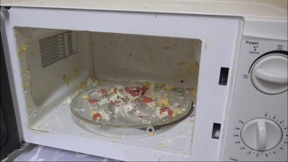 Nguyên nhân lò vi sóng bị bốc khói