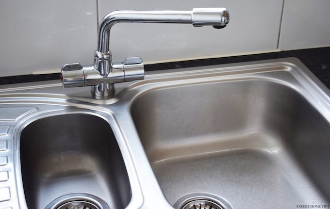 bồn rửa inox sạch sẽ