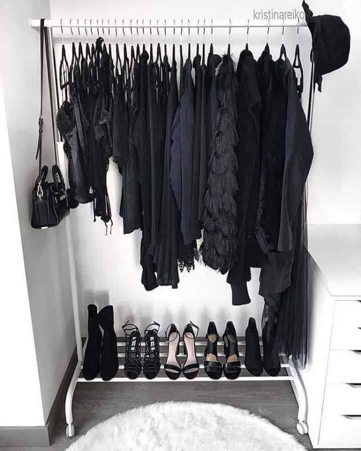 Quần áo tối màu bị đổi màu