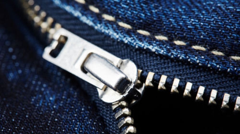 vải jean nên được giặt riêng với các quần áo khác