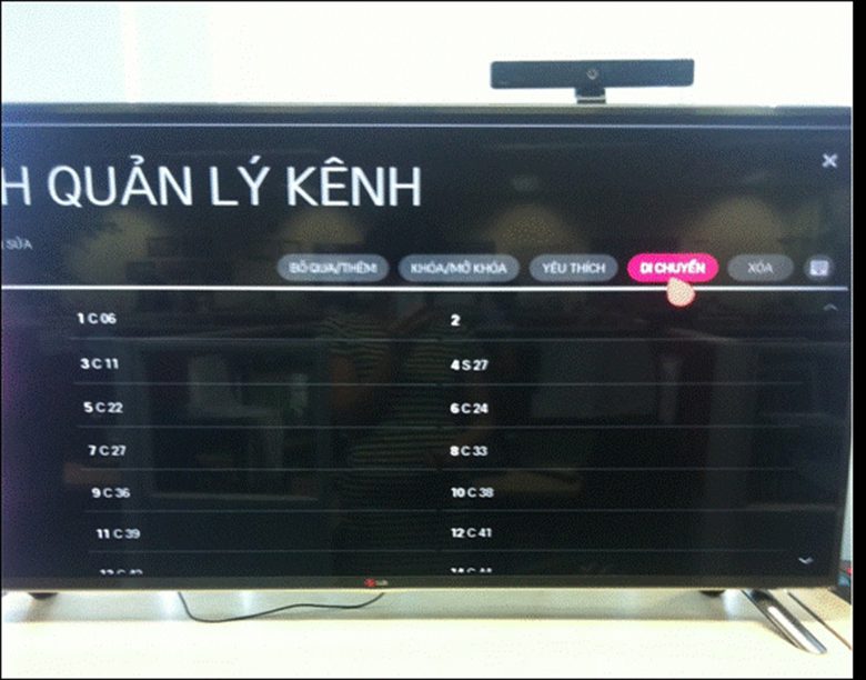 chọn mục di chuyển khi thực hiện cách sắp xếp kênh tivi LG hệ điều hành WebOS 2014