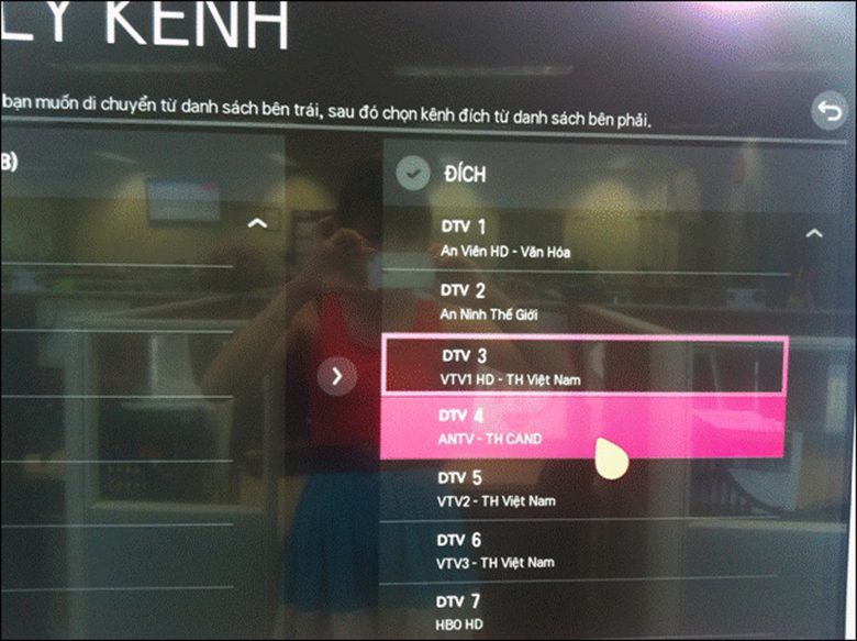 chọn kênh muốn chuyển đến khi thực hiện cách sắp xếp kênh tivi LG