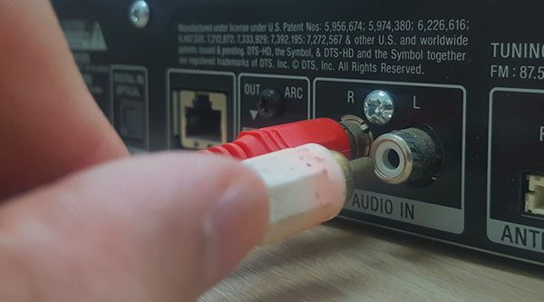 Làm thế nào để xuất âm thanh ra từ tivi LG?