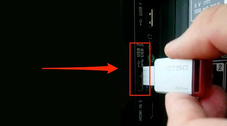 Cắm USB vào tivi Cắm USB vào tivi