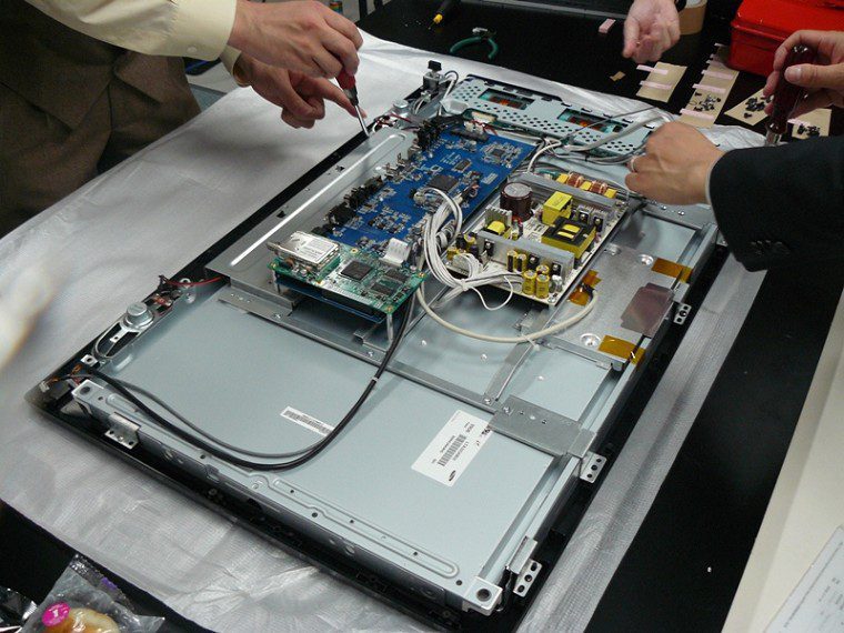 màn hình tivi LG bị nháy do linh kiện gặp trục trặc