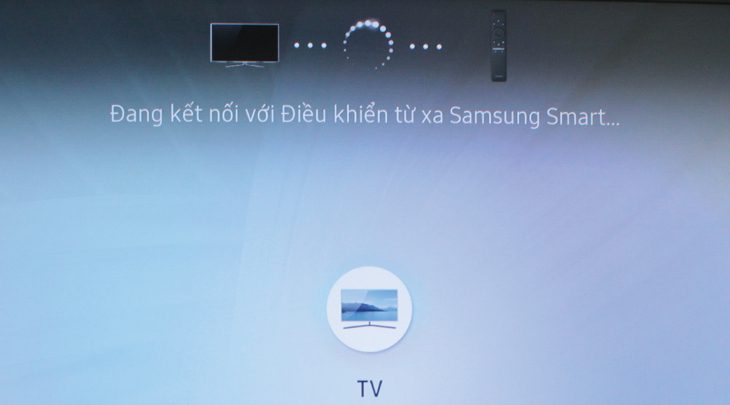 Cách kết nối điều khiển với tivi Samsung để tìm kiếm bằng giọng nói