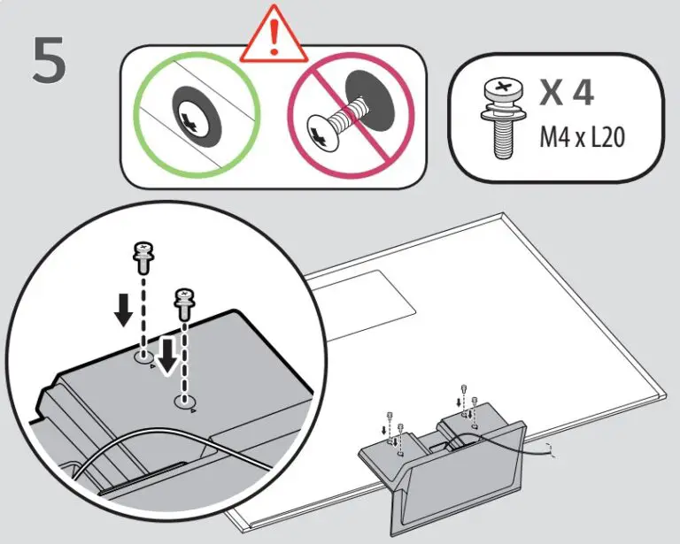 Bước 5: Vít các ốc vít vào