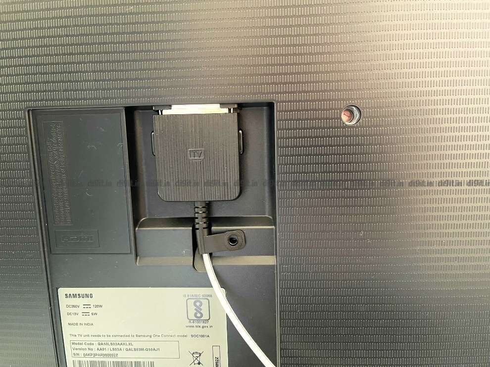 Đánh giá tivi Samsung khung tranh the Frame - thiết kế độc đáo với một kết nối hộp.