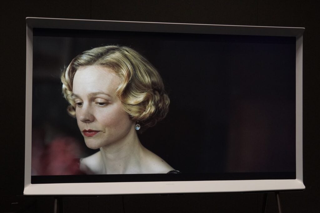 Samsung The Serif The Dig