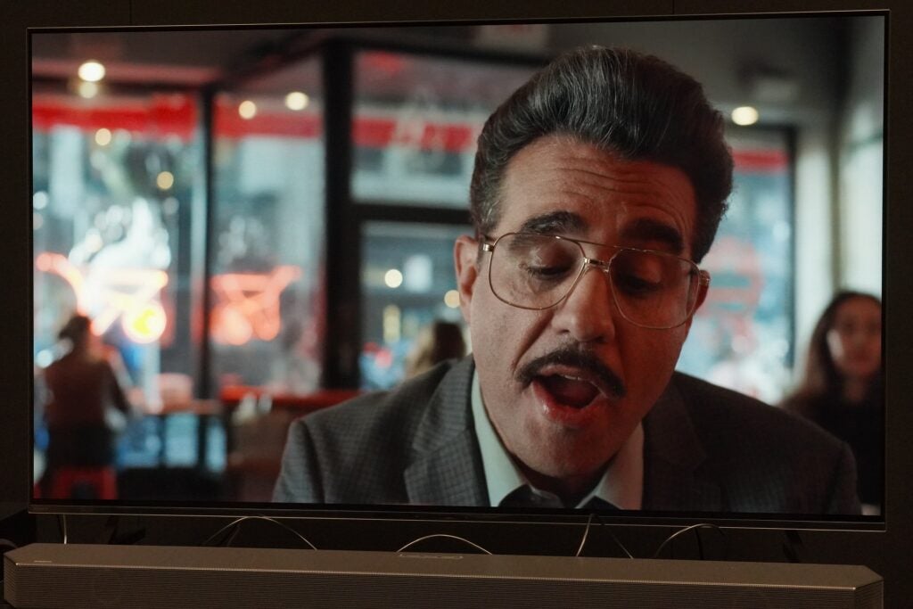 Sony A80J Ông Robot