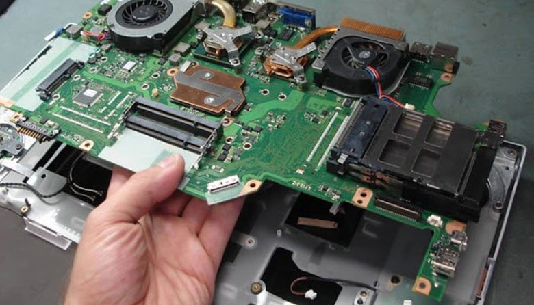 Bo mạch (mainboard) điều khiển của điều hòa Daikin, trung tâm xử lý lỗi