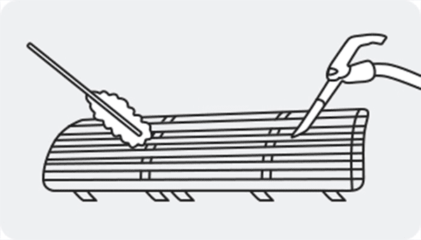 Dùng bàn chải vệ sinh lưới lọc điều hòa Samsung