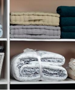 Cách sắp xếp & bảo quản chăn, ga, gối gọn gàng